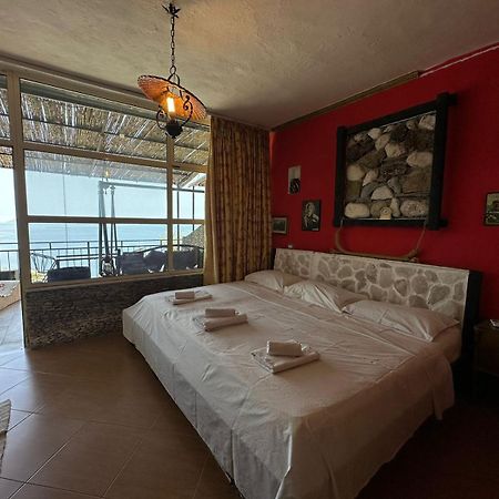 Hotel Vila "Oda E Miqve" Vlorë Εξωτερικό φωτογραφία