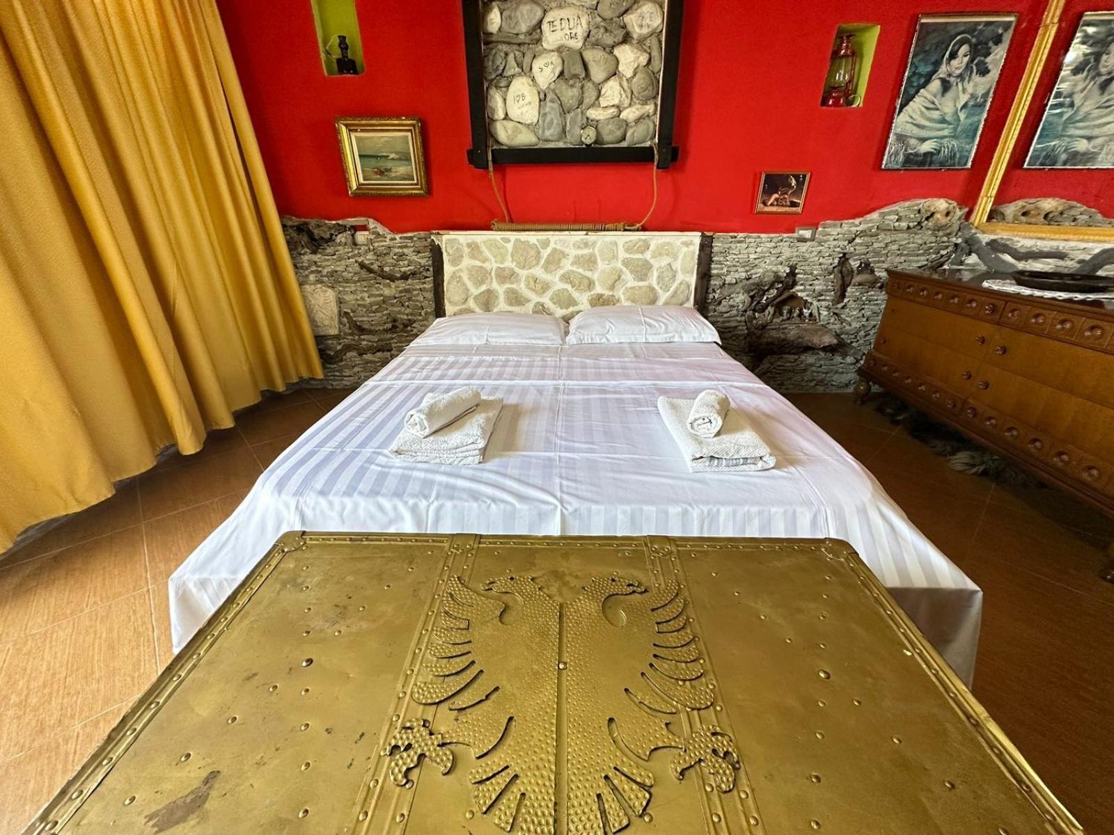 Hotel Vila "Oda E Miqve" Vlorë Εξωτερικό φωτογραφία