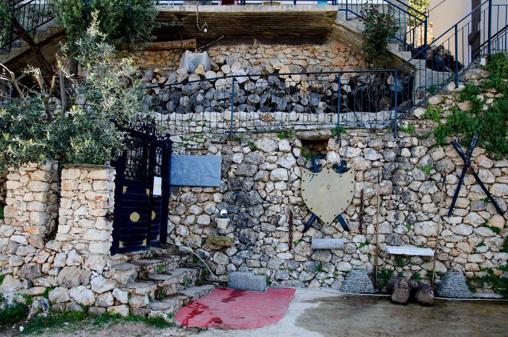 Hotel Vila "Oda E Miqve" Vlorë Εξωτερικό φωτογραφία